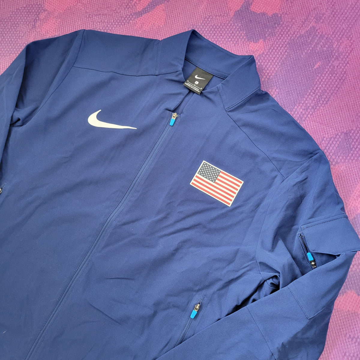 2020/21 Nike Pro Elite USA Medal Stand Jacket and Pants (L) – Bell