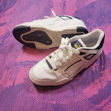 Load image into Gallery viewer, Puma Chunky Shoes (9.5US) - Womens

