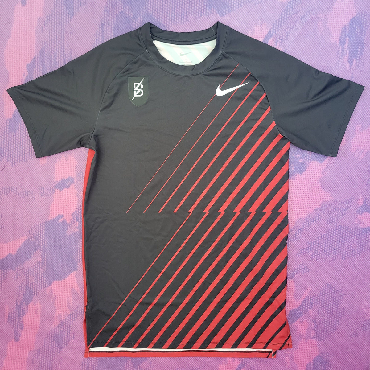 2022 Nike Bowerman BTC T-Shirt (S) – Bell Lap Track and Field