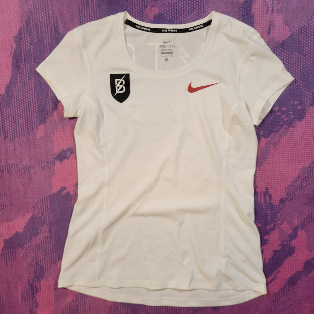て*む様 NIKE pro elite　BTC 2024 tシャツ　M 20230126_230659_93c1f60b-e1bd-