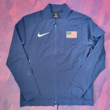 Load image into Gallery viewer, 2020/21 Nike Pro Elite USA Medal Stand Jacket and Pants (L)
