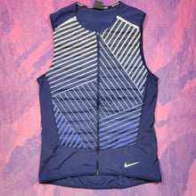 Load image into Gallery viewer, Nike Reflective Aeroloft Down Running Vest (M)
