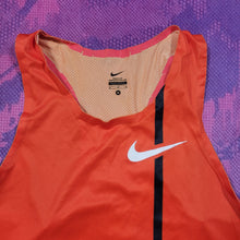 Load image into Gallery viewer, 2014 Nike Rosa Pro Elite Distance Singlet (M)
