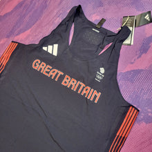 Load image into Gallery viewer, 2024 Adidas Team Great Britain Pro Elite Distance Singlet (M)
