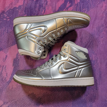 Load image into Gallery viewer, Jordan 1 Anodized Silver Shoes (10.0)
