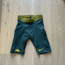 Load image into Gallery viewer, Nike Trail Running Pro Elite Half Tights (S)

