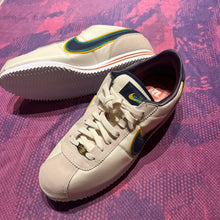 Load image into Gallery viewer, Nike Cortez Basic Premium PRE (10.5)
