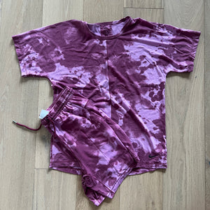 Nike T-Shirt and Shorts (M)