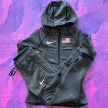 Load image into Gallery viewer, 2023 Nike USA Pro Elite Knit Travel Jacket and Pants (S) - Womens
