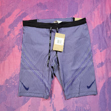 Load image into Gallery viewer, Nike Aeroswift Half Tights (M)
