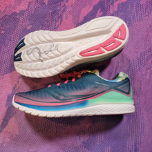 Load image into Gallery viewer, Saucony x Goodr Kinvara 10 Running Shoes (10.0)
