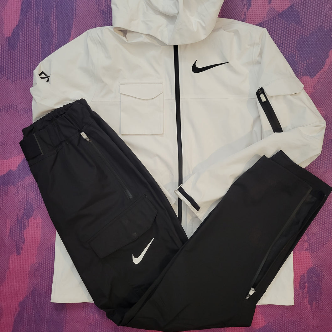 2021 Nike Bowerman Track Club BTC Pro Elite Storm Jacket and (S) – Bell Track