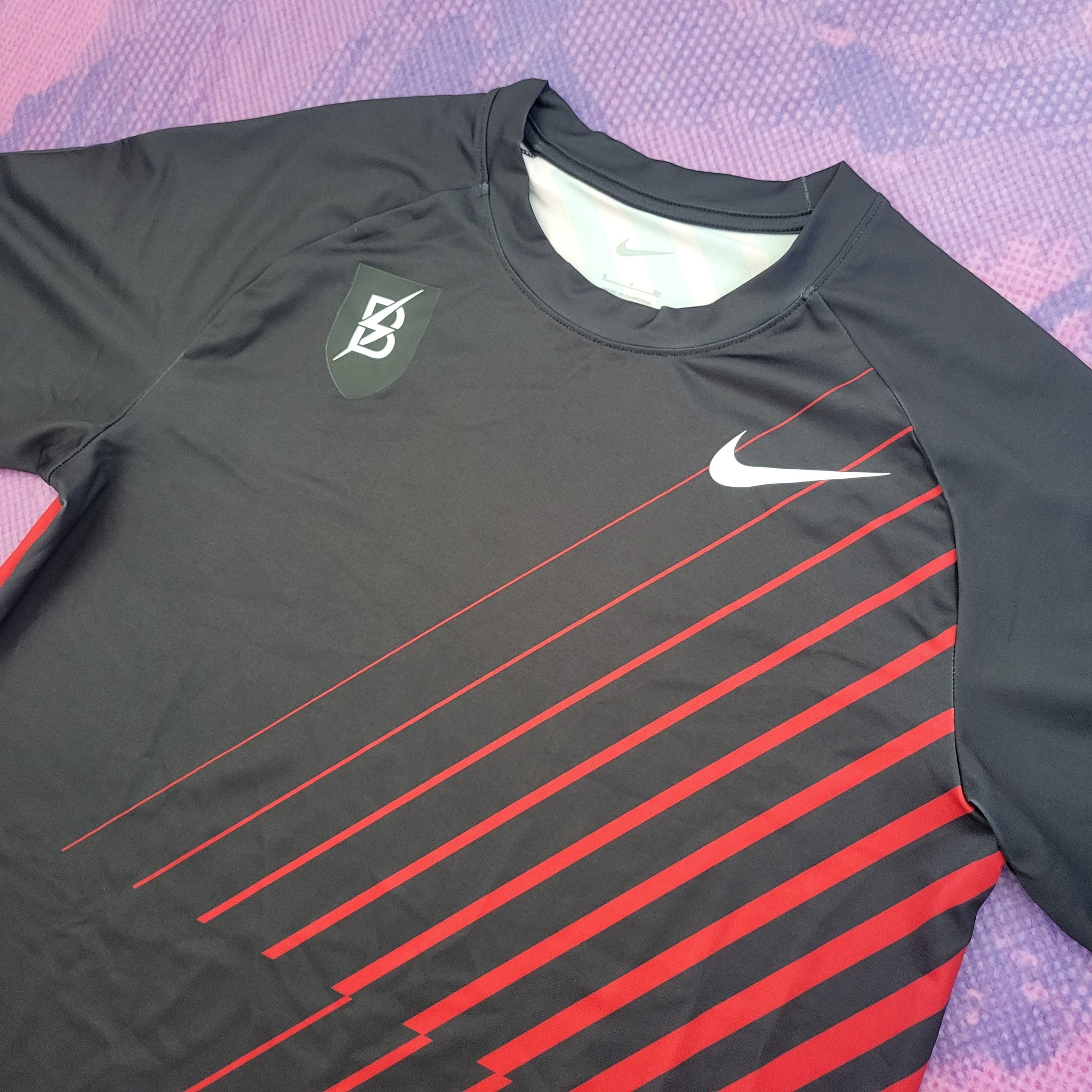 2022 Nike Bowerman BTC T-Shirt (S) – Bell Lap Track and Field