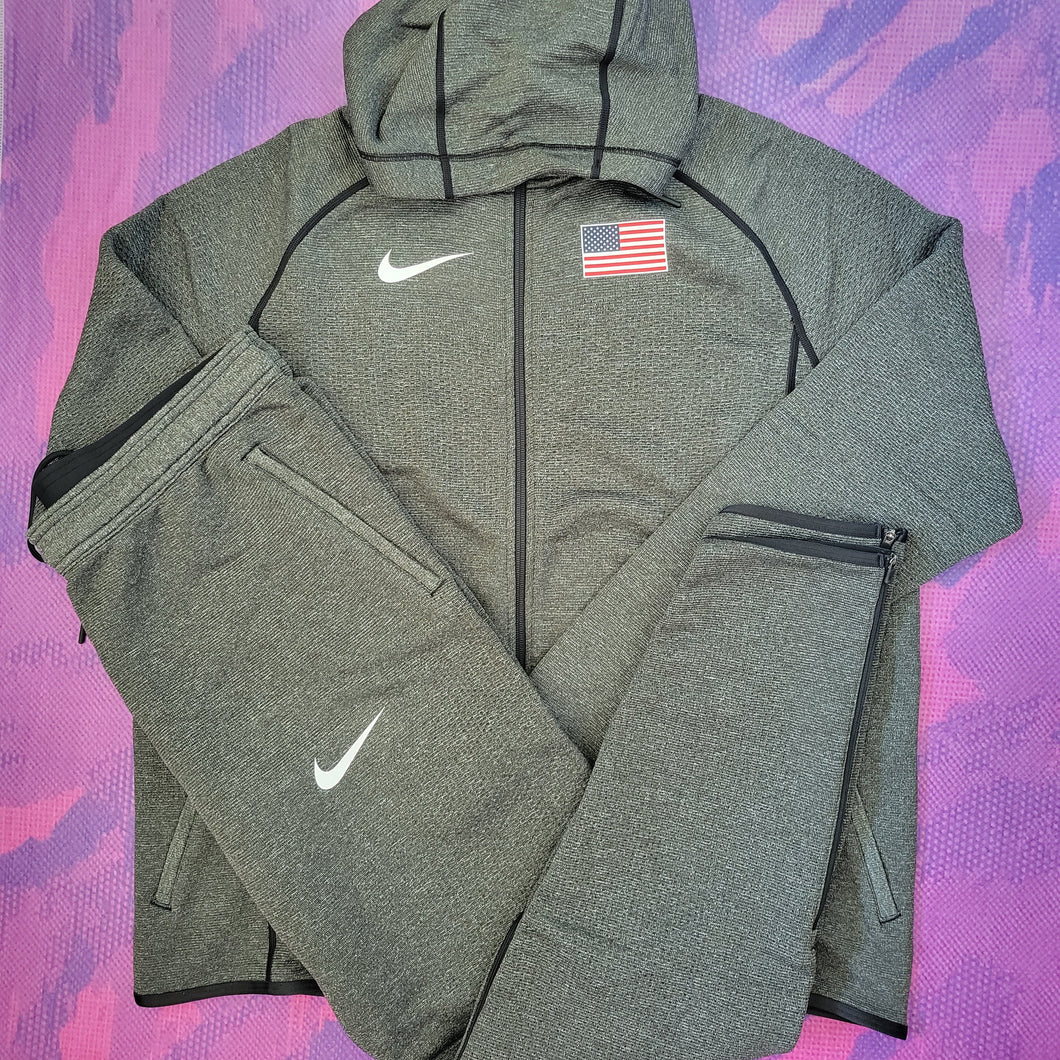 2020 Nike Pro Elite USA Knit Travel Jacket (XL) and Pants (L)