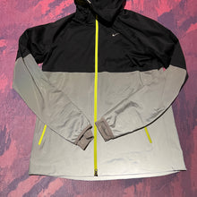 Load image into Gallery viewer, Nike Running Reflective Flash Jacket (L - Womens)
