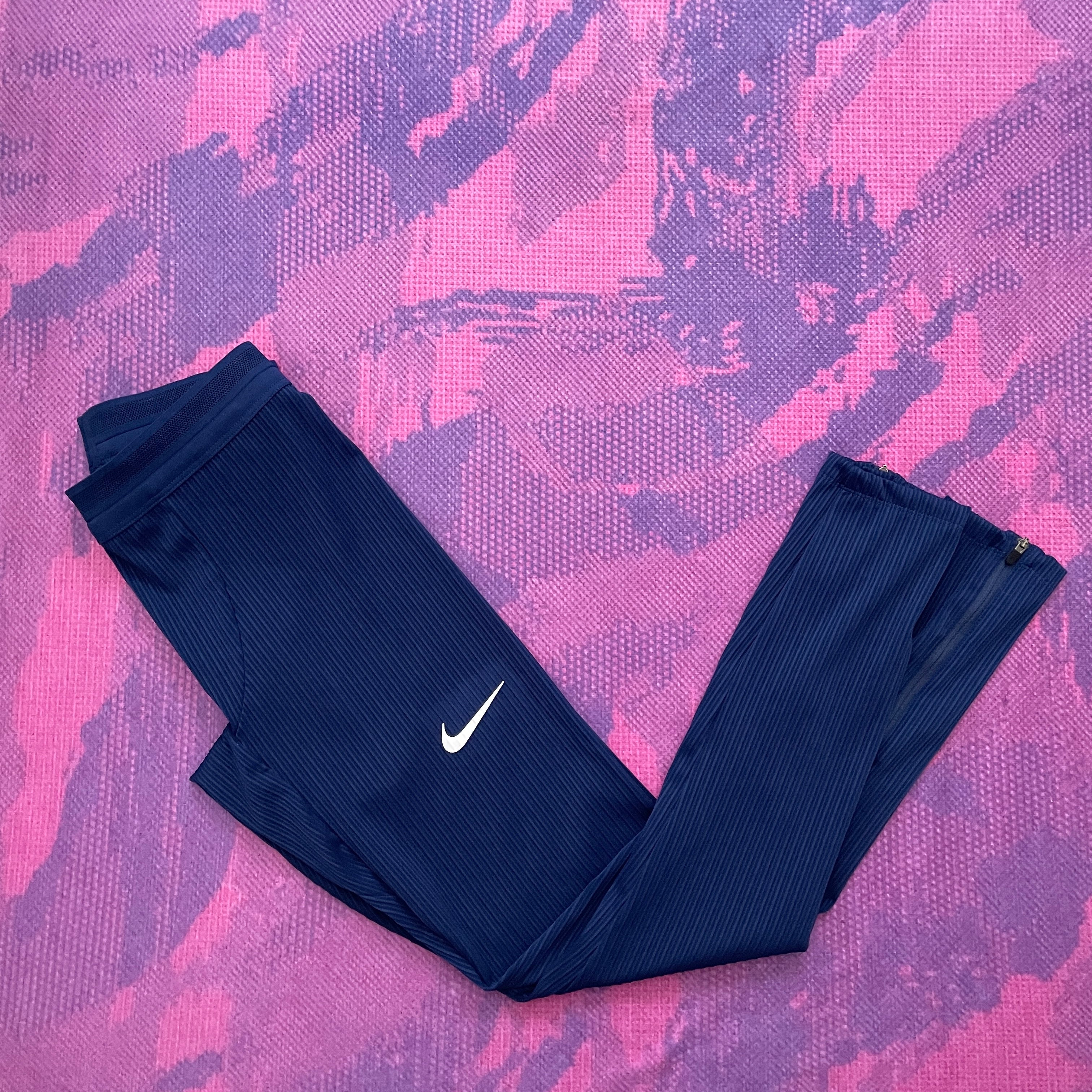 Pants & Full Tights – Tagged Pants & Full Tights – Tagged